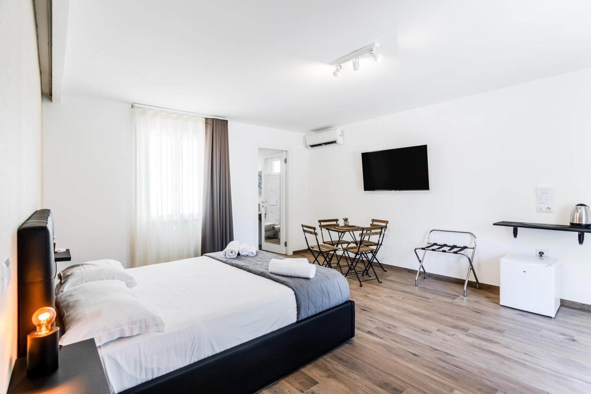 Pietramare Luxury Suites บารี ภายนอก รูปภาพ