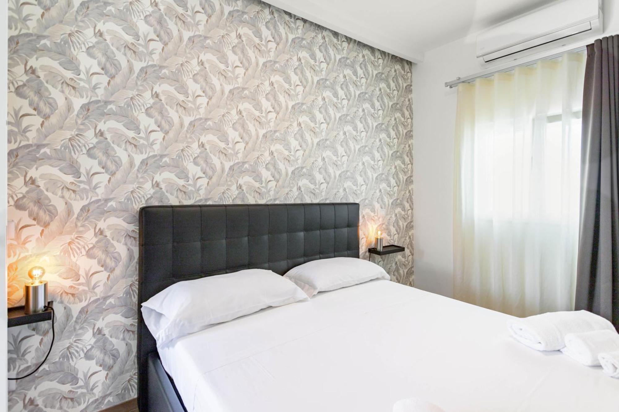Pietramare Luxury Suites บารี ภายนอก รูปภาพ
